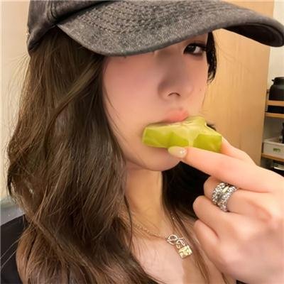 他不是我